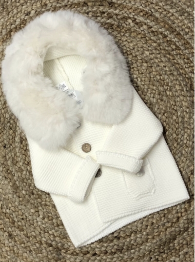 pangasa spanish  luxury trenka  marfil cream coat jack faux fur 