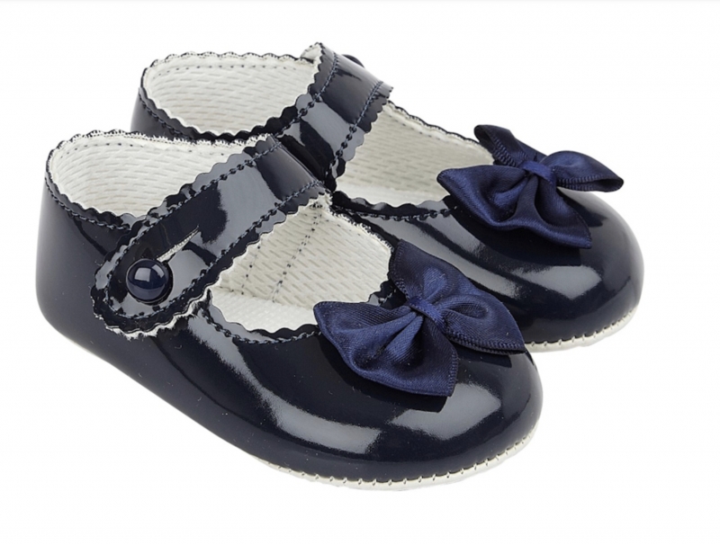 baypods navy blue patent pram shoes