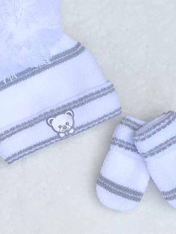 BABIES WHITE AND GREY KNITTED HAT POM POM MIT