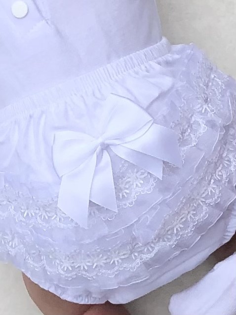 BABY BABIES WHITE COTTON FRILLY PANTS KNICKER