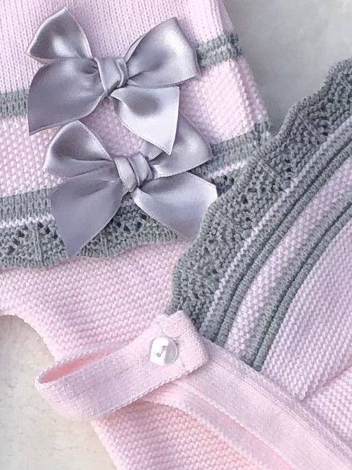GIRLS KNITTED OUTFIT PINK GREY BOWS HAT JUMPE