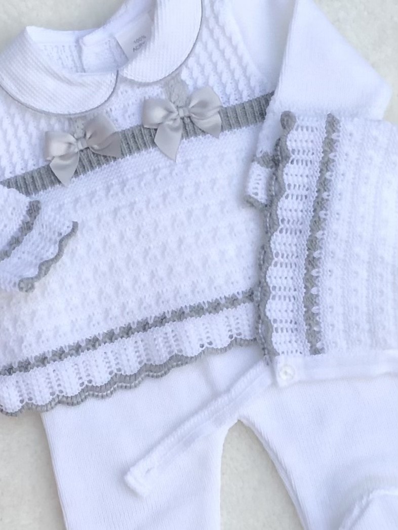 BABIES UNISEX WHITE SILVER KNITTED 3 PIECE SE