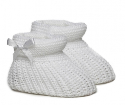 unisex white babies knitted bootees with bow boys girls