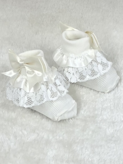 traditional ivory lace bow ankle socks